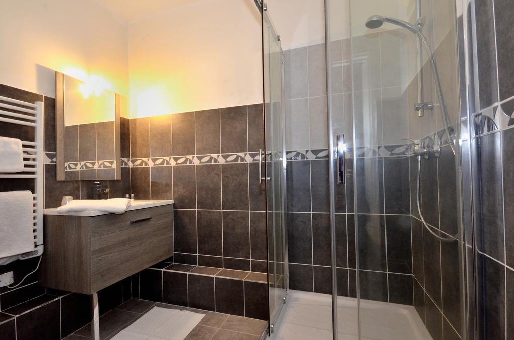 Hotel De La Villa Biron Saint-Ouen  Room photo